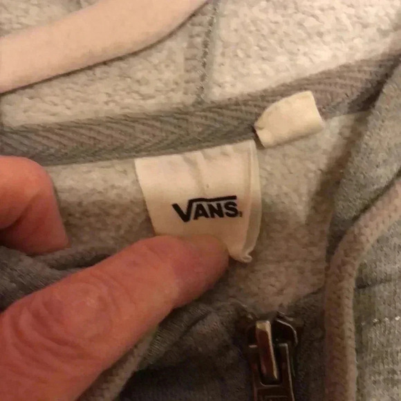 Vans zip up hoodie with front pockets. Size XS - Picture 7 of 9